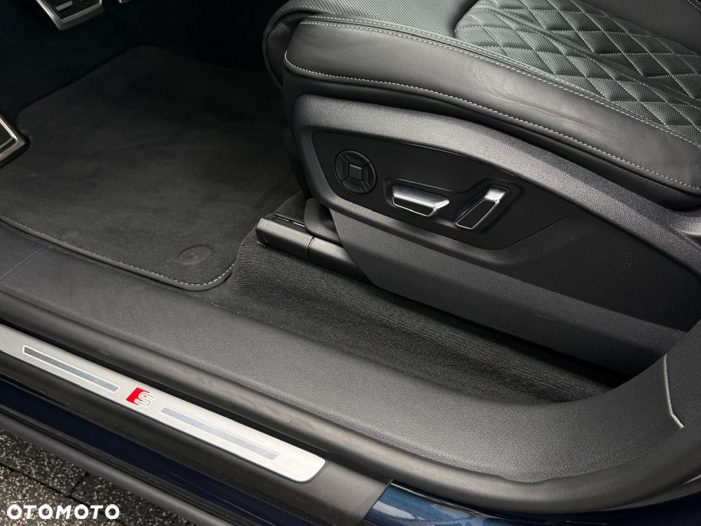 Audi SQ8 TFSI Quattro Tiptronic - 24
