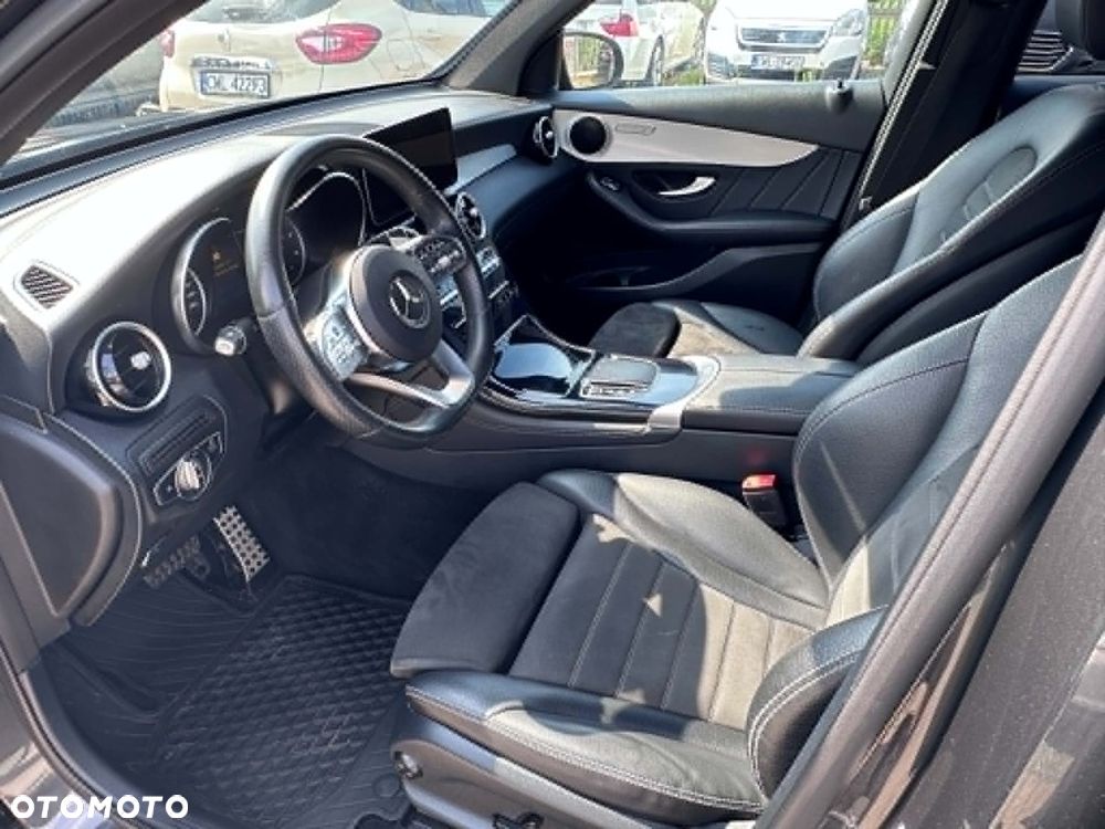 Mercedes-Benz GLC 220 d 4Matic 9G-TRONIC AMG Line - 13