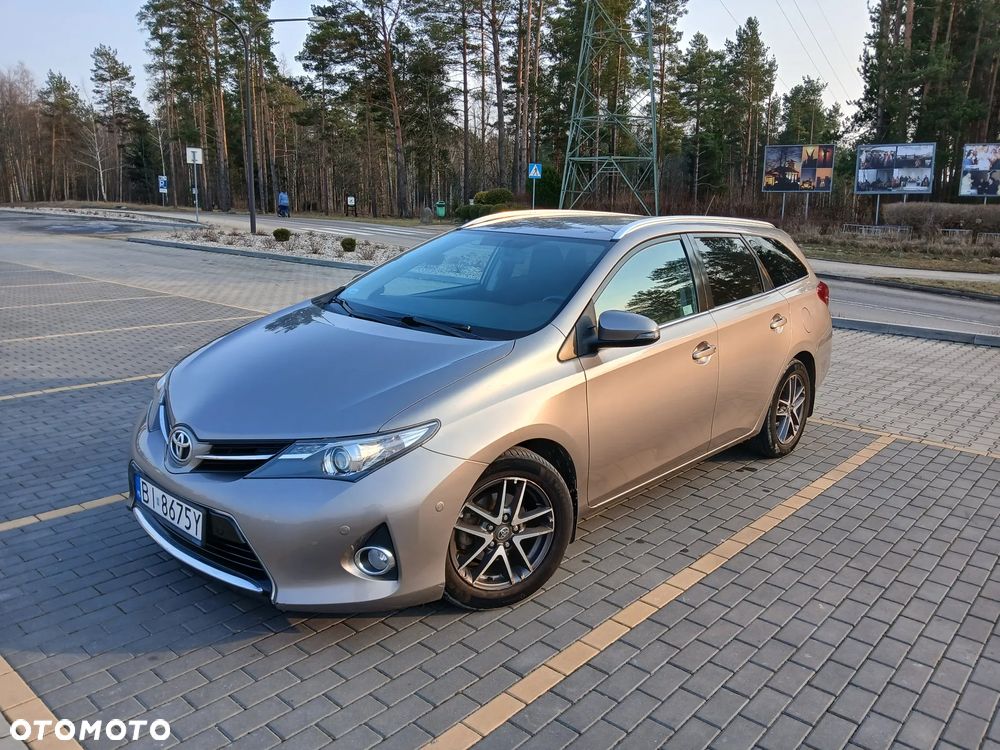 Toyota Auris 1.4 D-4D Premium - 6