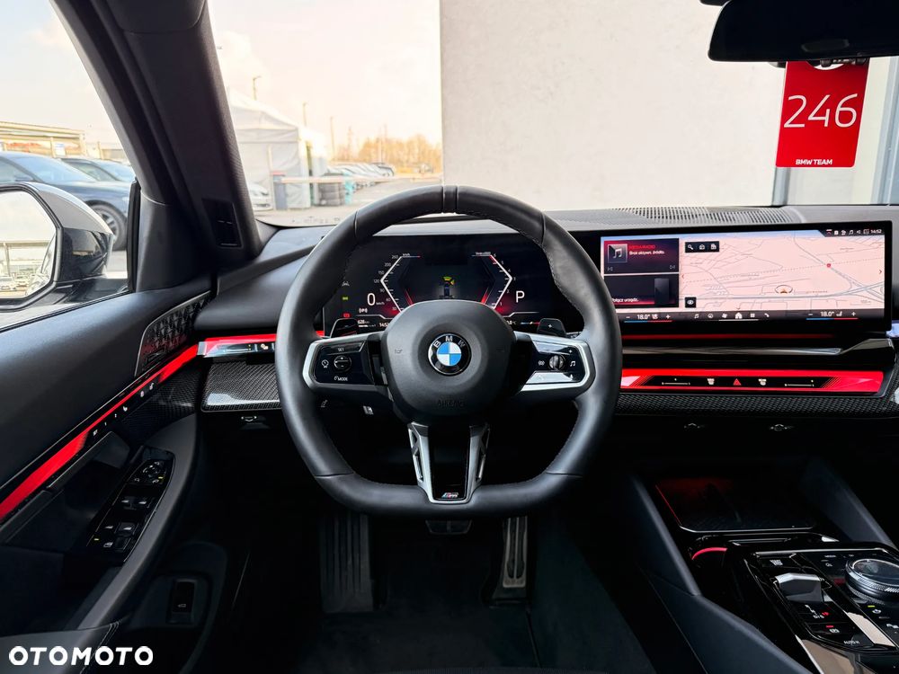 BMW Seria 5 540d xDrive - 33
