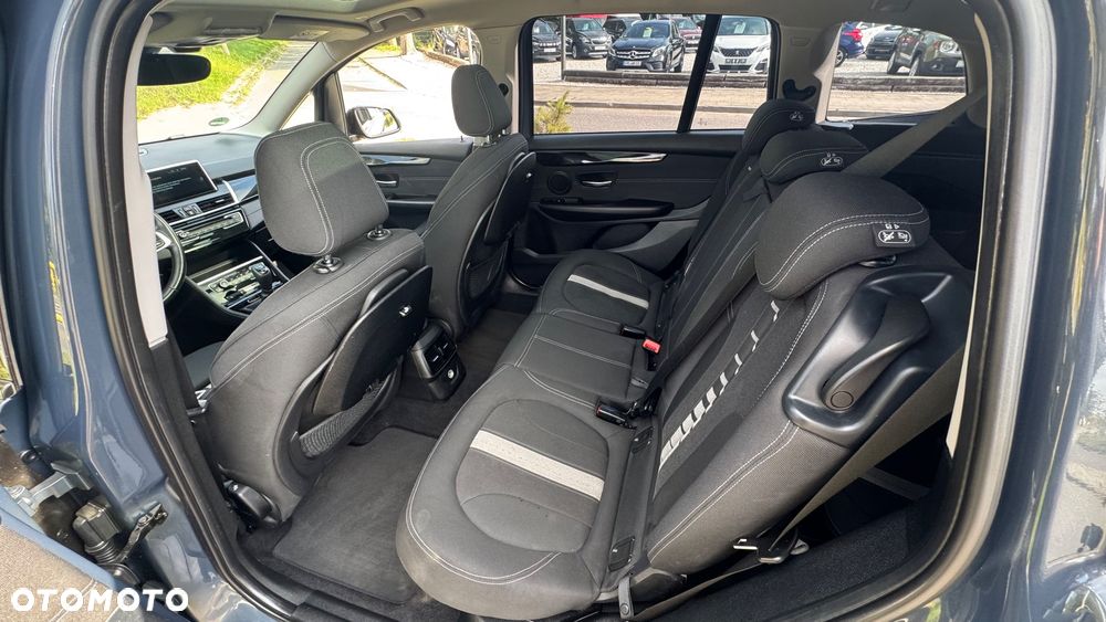 BMW Seria 2 218i Gran Tourer Sport Line - 31