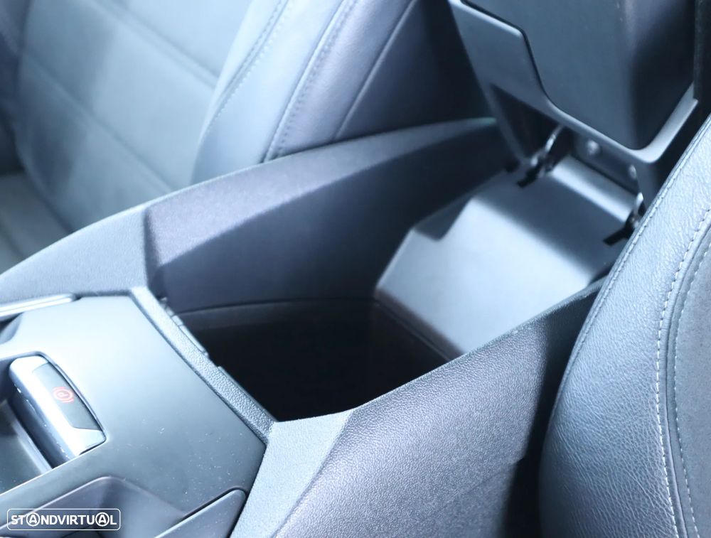 Citroën DS5 1.6 BlueHDi So Chic - 32