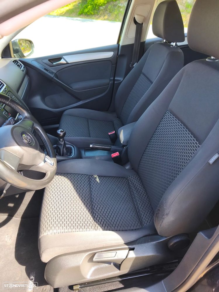 VW Golf 1.6 TDi DPF BlueMotion - 8