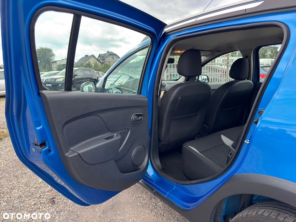 Dacia Sandero 0.9 TCe SL Celebration S&S - 16