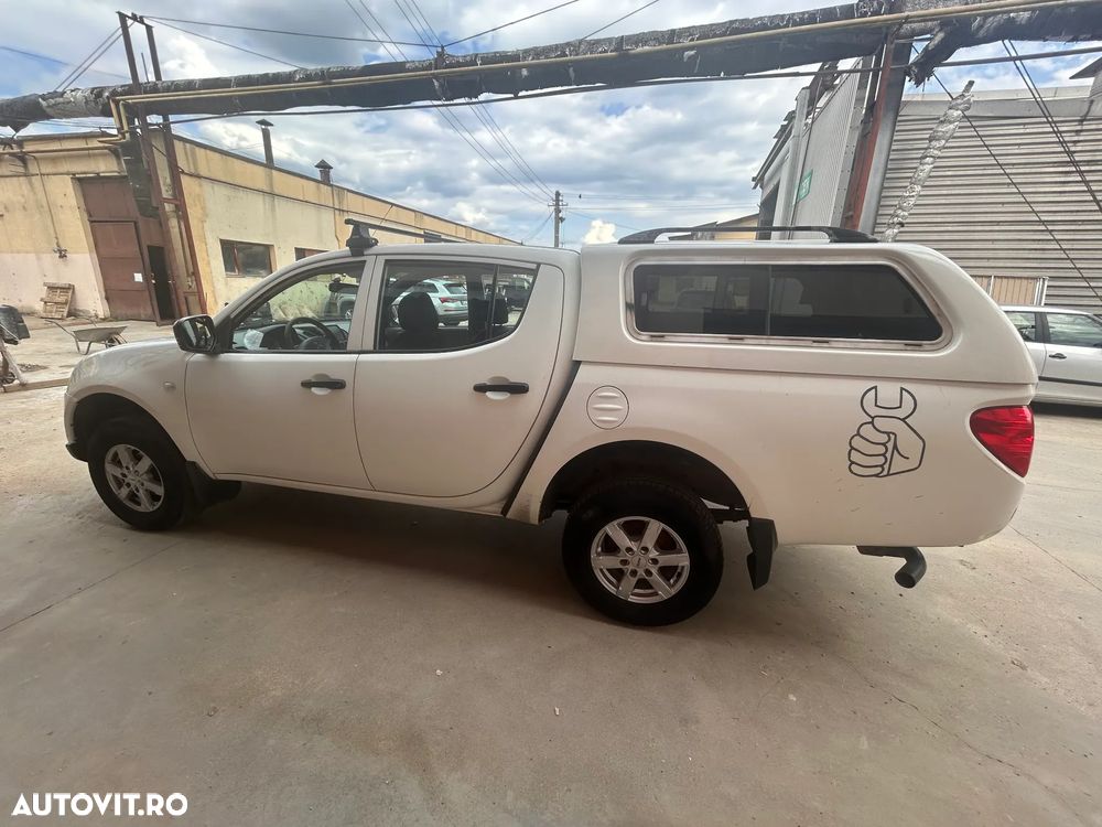 Mitsubishi L200 - 1