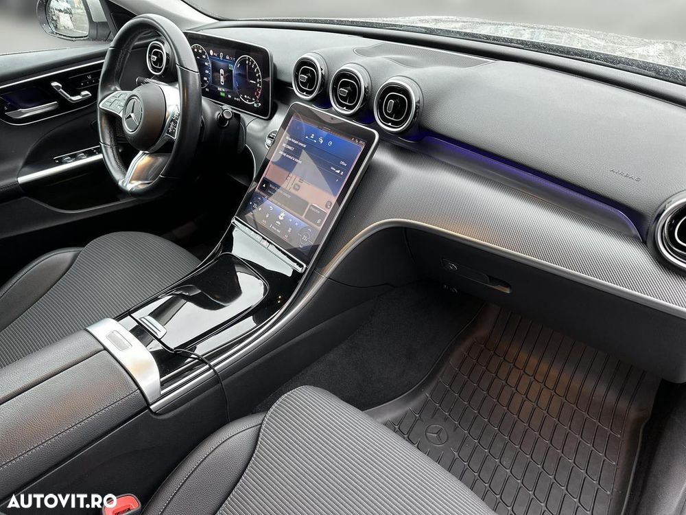 Mercedes-Benz C - 13