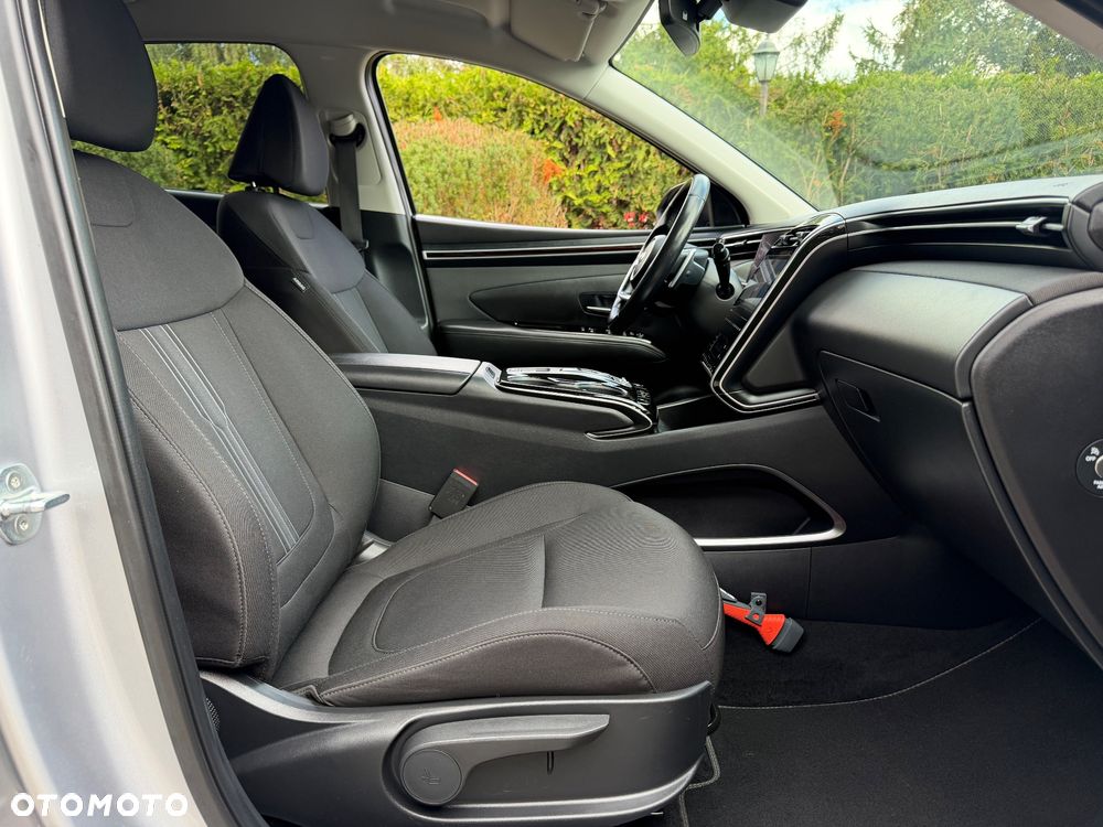 Hyundai Tucson 1.6 T-GDi 48V-Hybrid 2WD DCT Select - 29