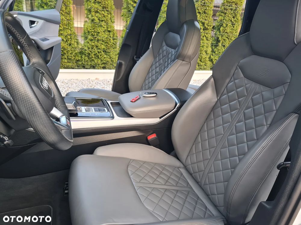 Audi Q7 - 16