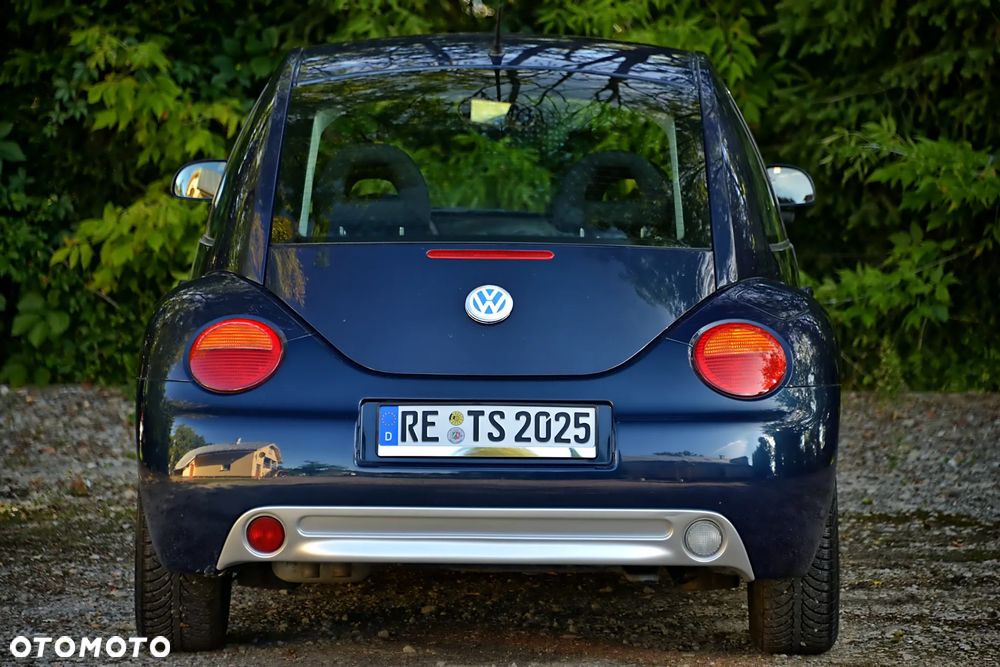 Volkswagen New Beetle - 4