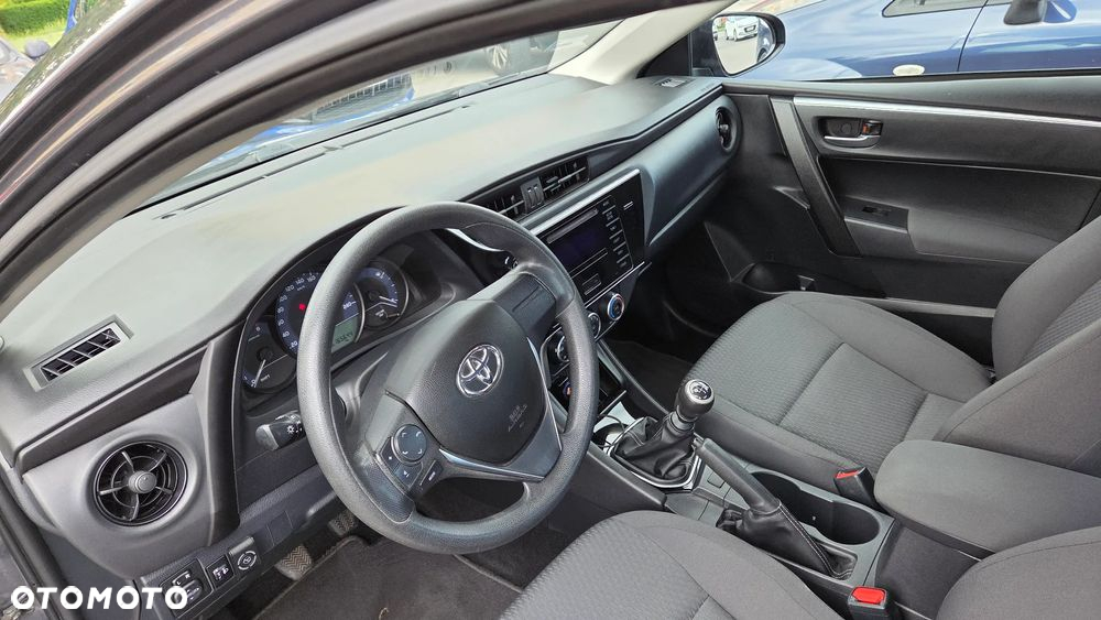 Toyota Corolla 1.6 Active - 5