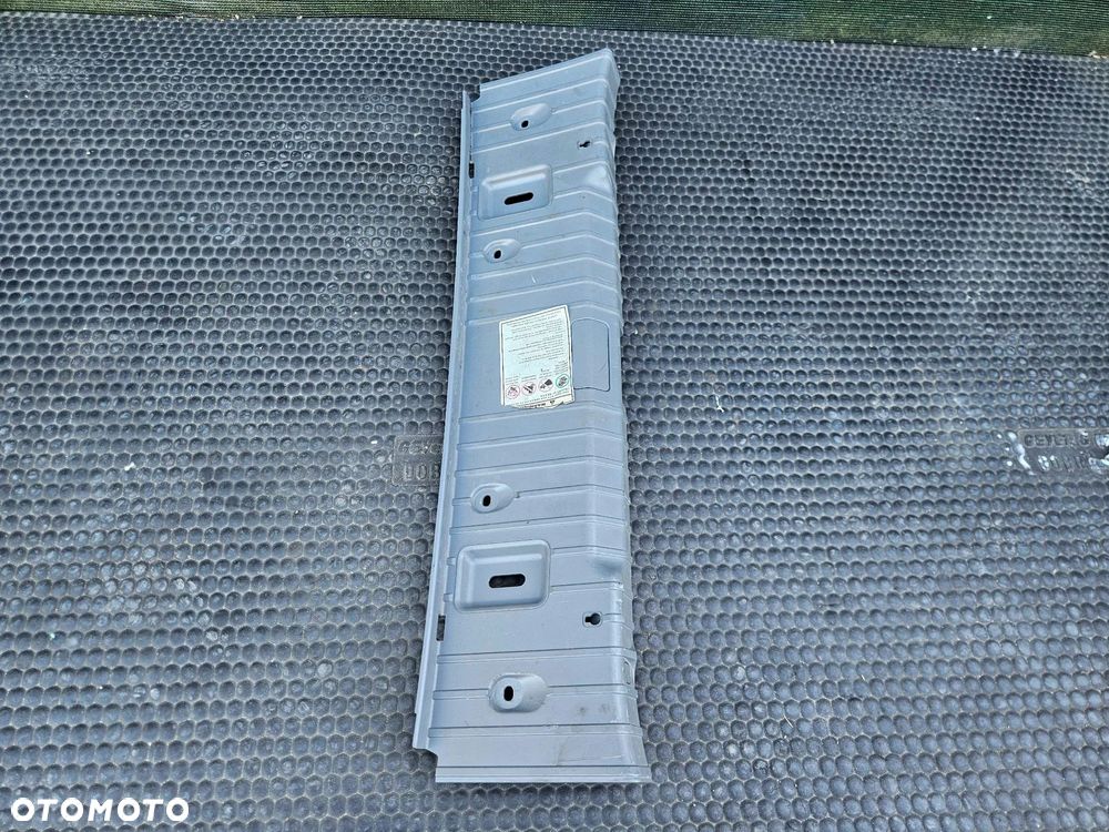 Tapicerka Klapa Osłona Klapy Pas Tylny Bagażnika Plastik BMW 3 E90 LCI 2009r - 8