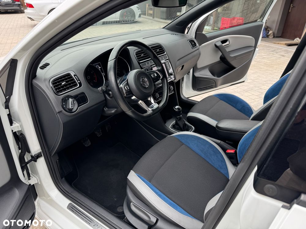 Volkswagen Polo - 11