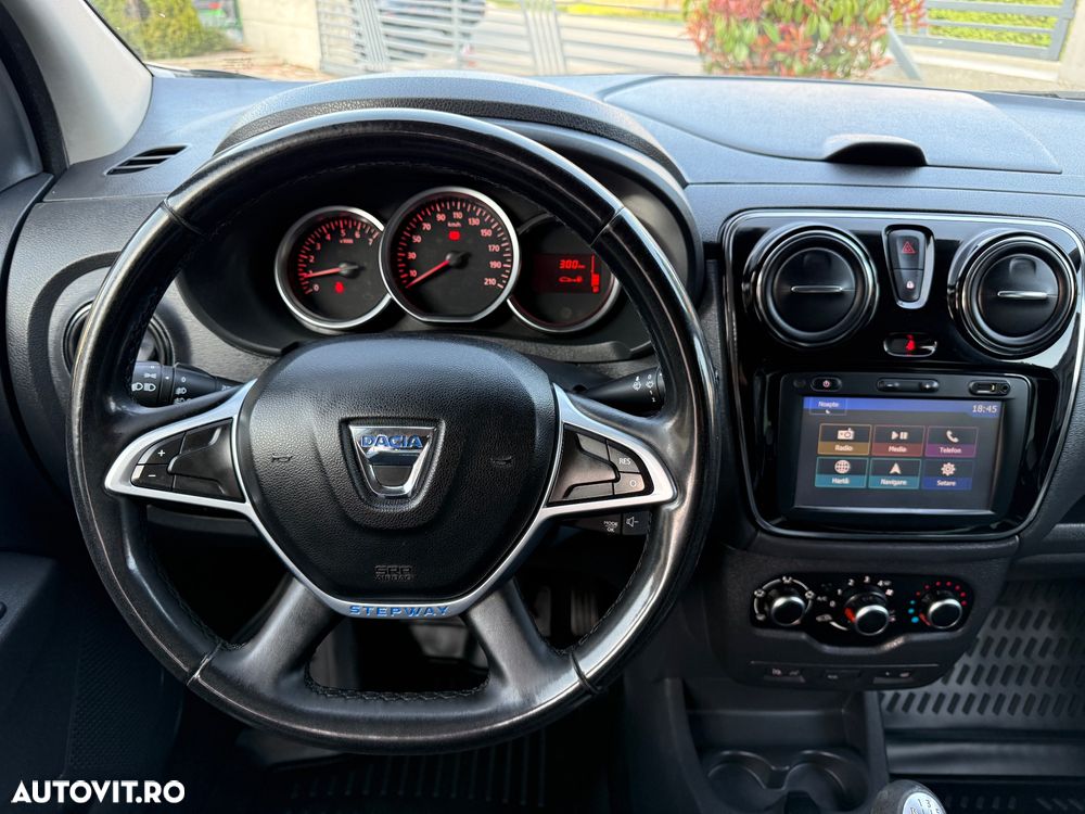 Dacia Lodgy 1.5 dCi Stepway - 33