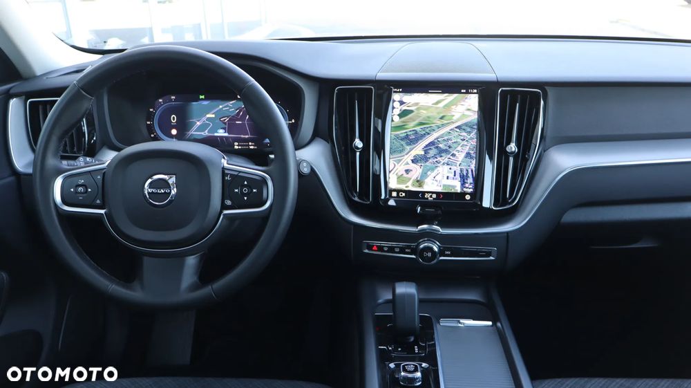 Volvo XC 60 T6 Plug-In Hybrid AWD Core - 12