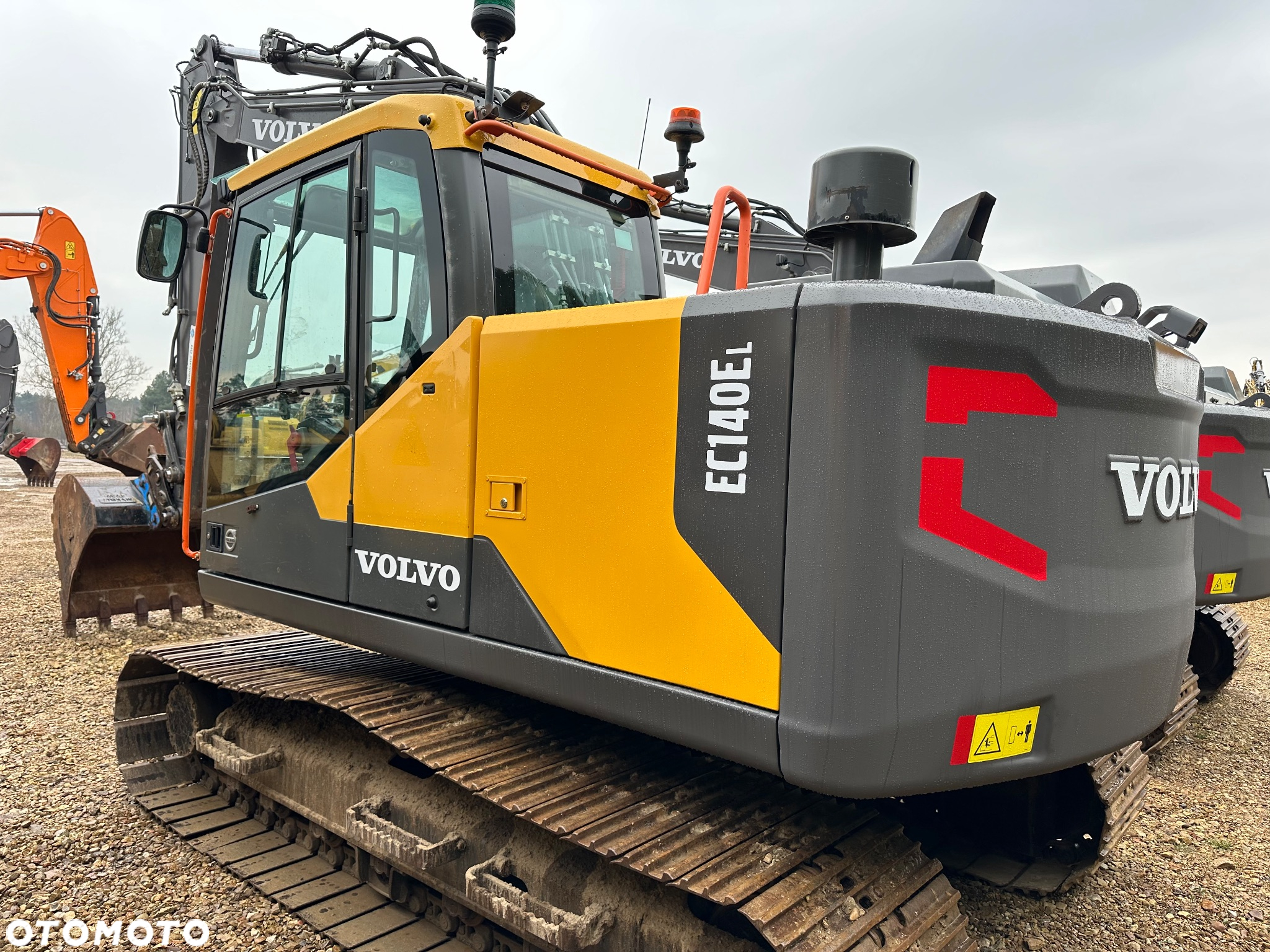Volvo EC 140 EL - 2