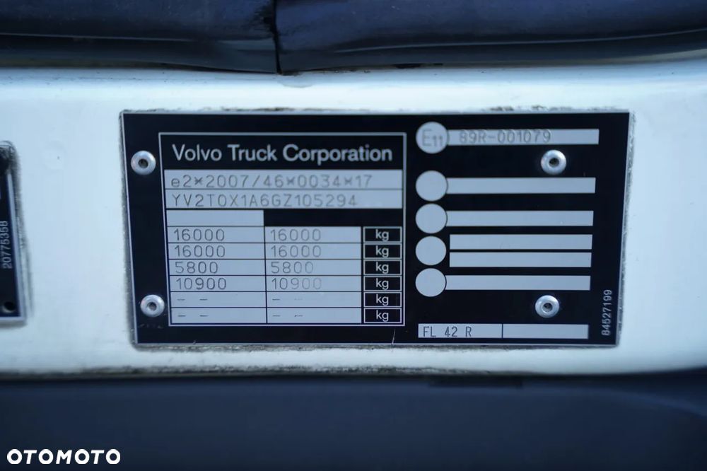 Volvo FL 250 / KONTENER 7,8 M / 4x2 / I-SHIFT / WINDA / EURO 6 - 39