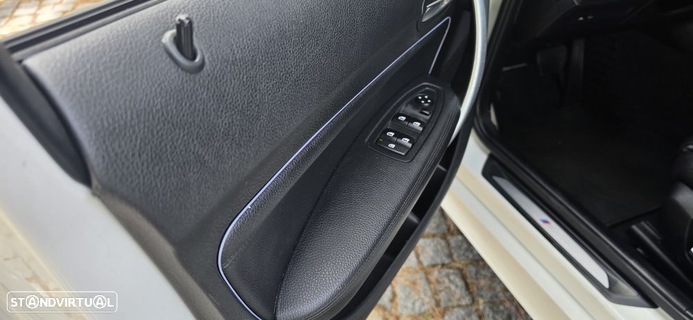 BMW 120 d Aut. M Sport - 31