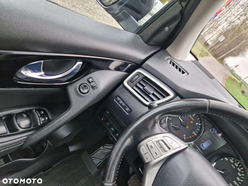 Nissan Qashqai - 18