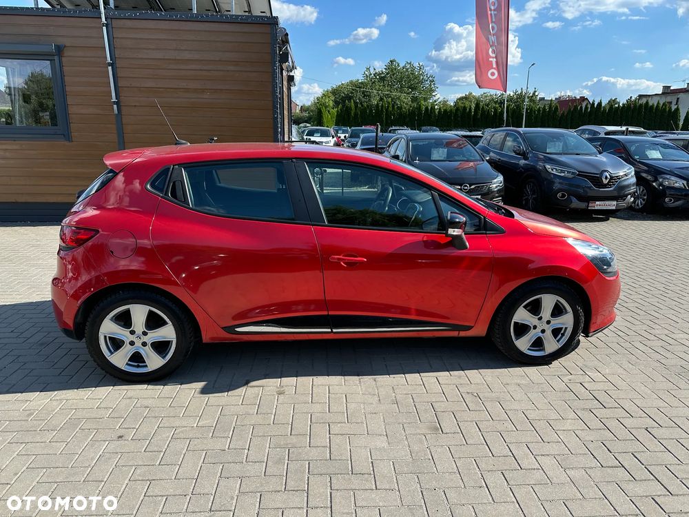 Renault Clio - 36