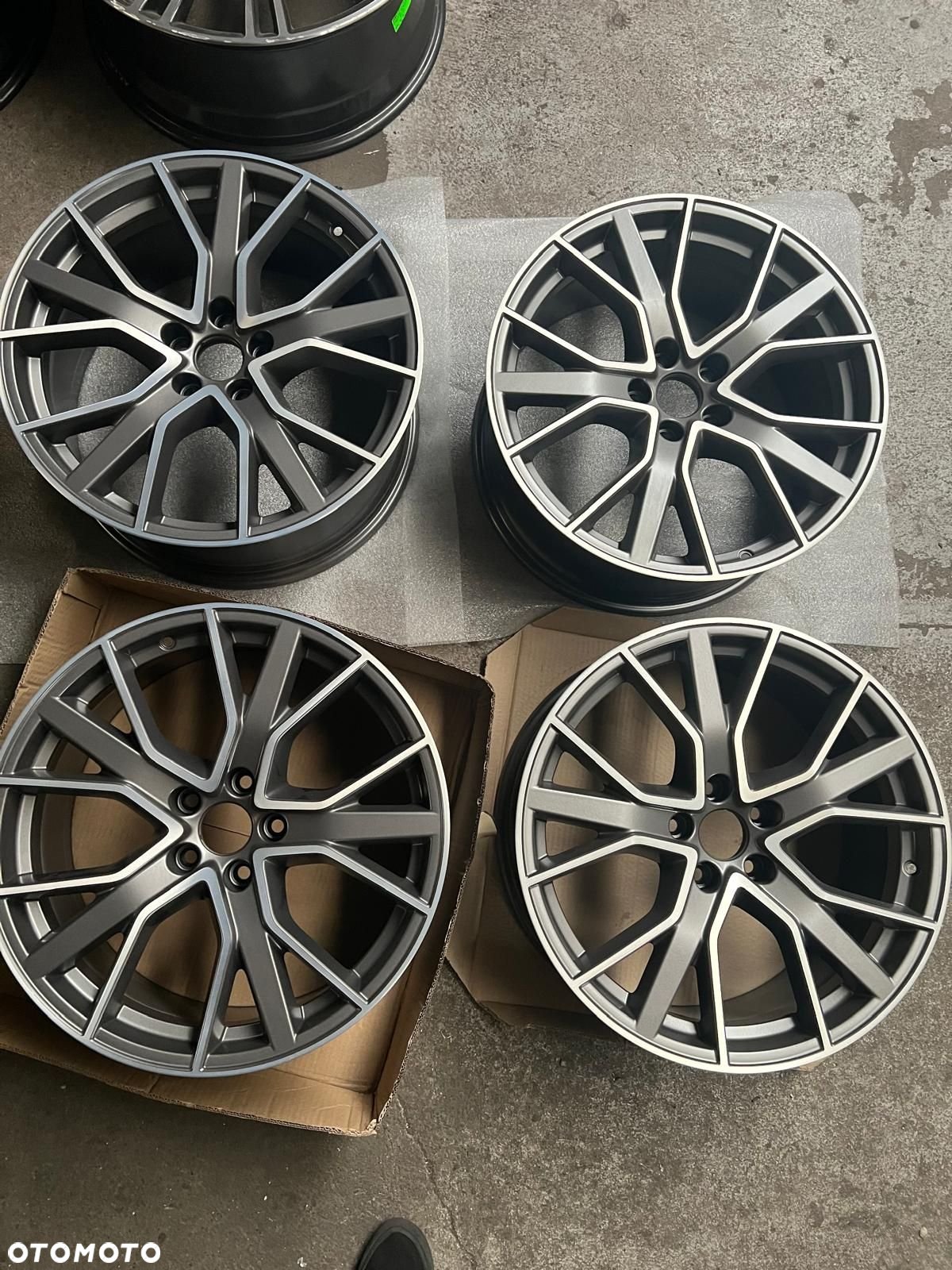 Alufelgi AUDI OE 8.5x19"  5x112 ET40  4 sztuki - 2