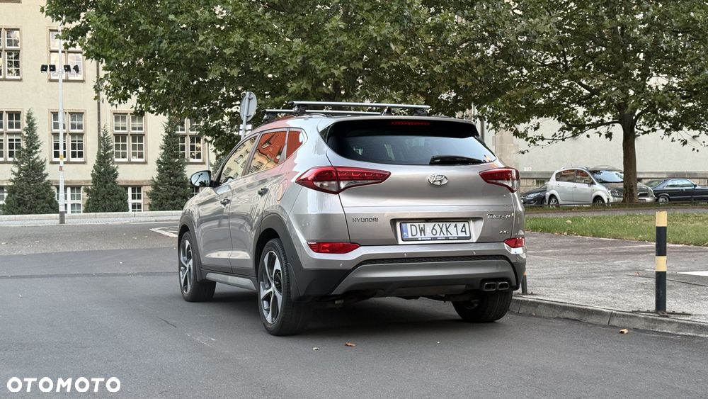 Hyundai Tucson 2.0 CRDI Premium 4WD - 15