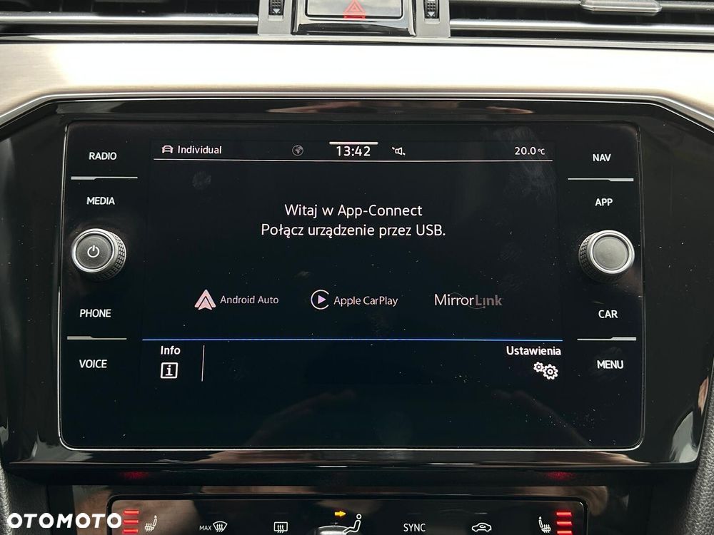 Volkswagen Passat Variant 2.0 TDI EVO Elegance DSG - 31