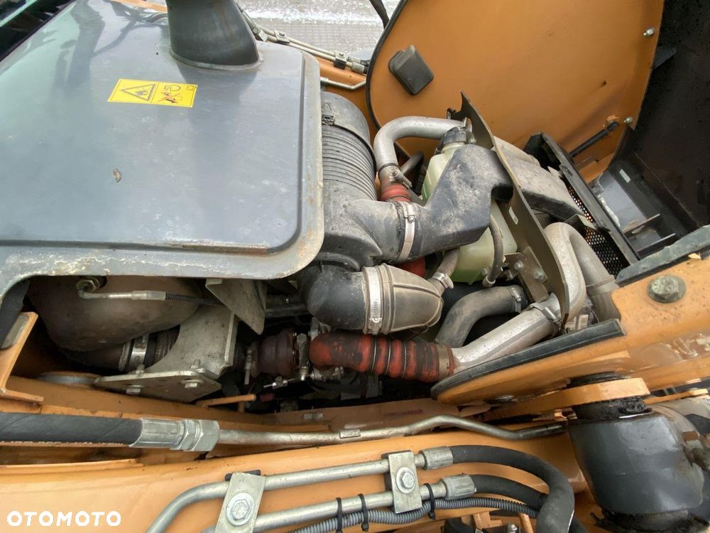 Case 695 ST KOPARKO-ŁADOWARKA ,2015 - 9