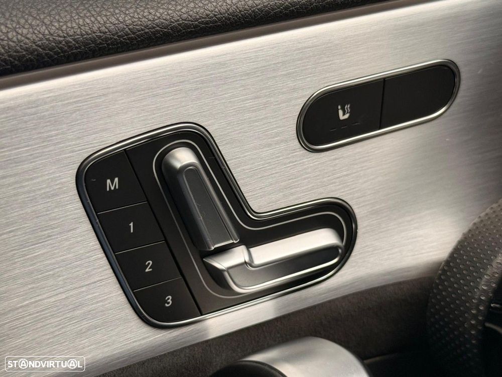 Mercedes-Benz A 180 Limousine d AMG Line Aut. - 32