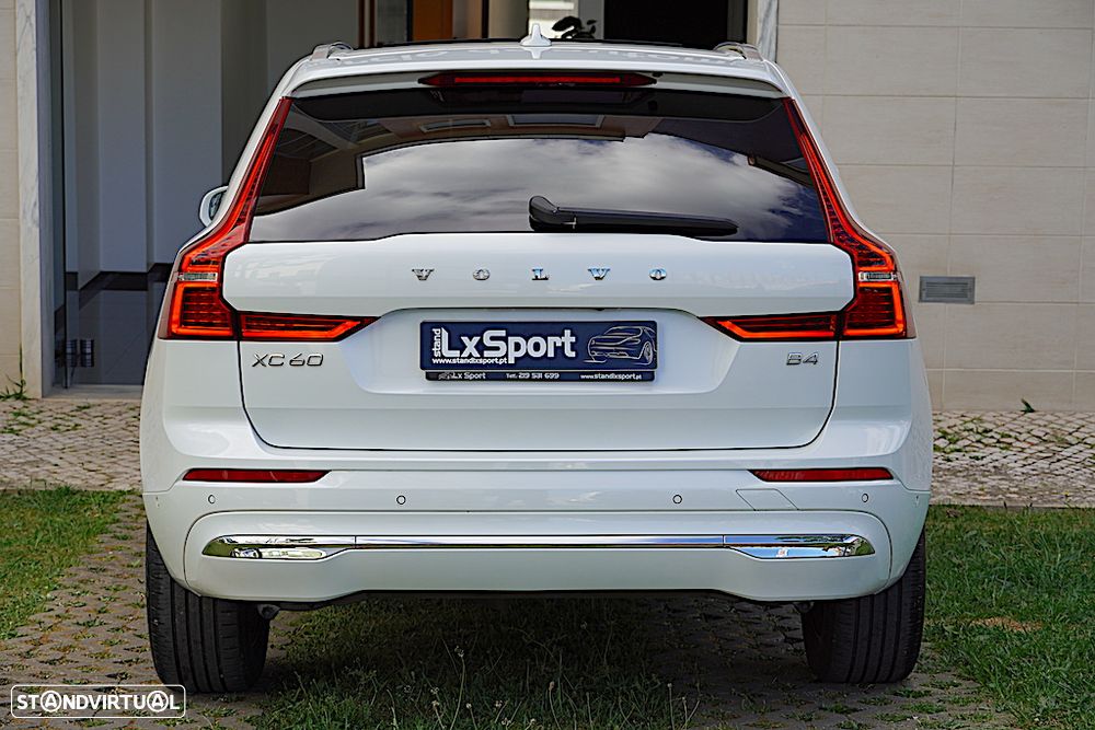 Volvo XC 60 2.0 B4 Inscription Geartronic - 13