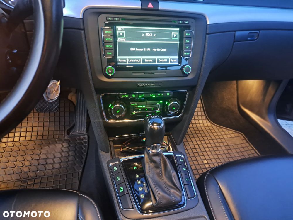 Skoda Superb 2.0 TDI Comfort DSG - 13