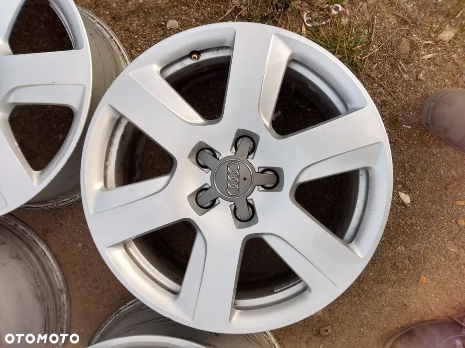 Felgi aluminiowe Audi A7 A8 D4 4H0601025 8Jx17H2 ET 30 Alusy Alufelgi Audi A-8 A-7 D4 17 Cali 4H0 - 2