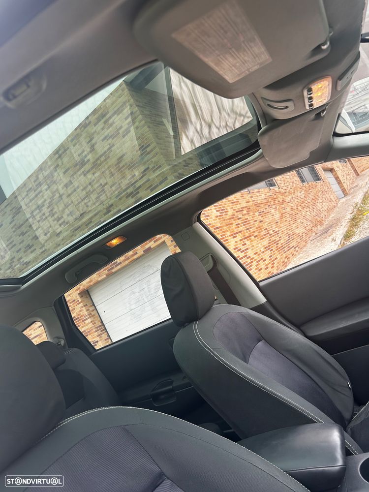 Nissan Qashqai +2 1.6 dCi Tekna Premium 18 360 - 22