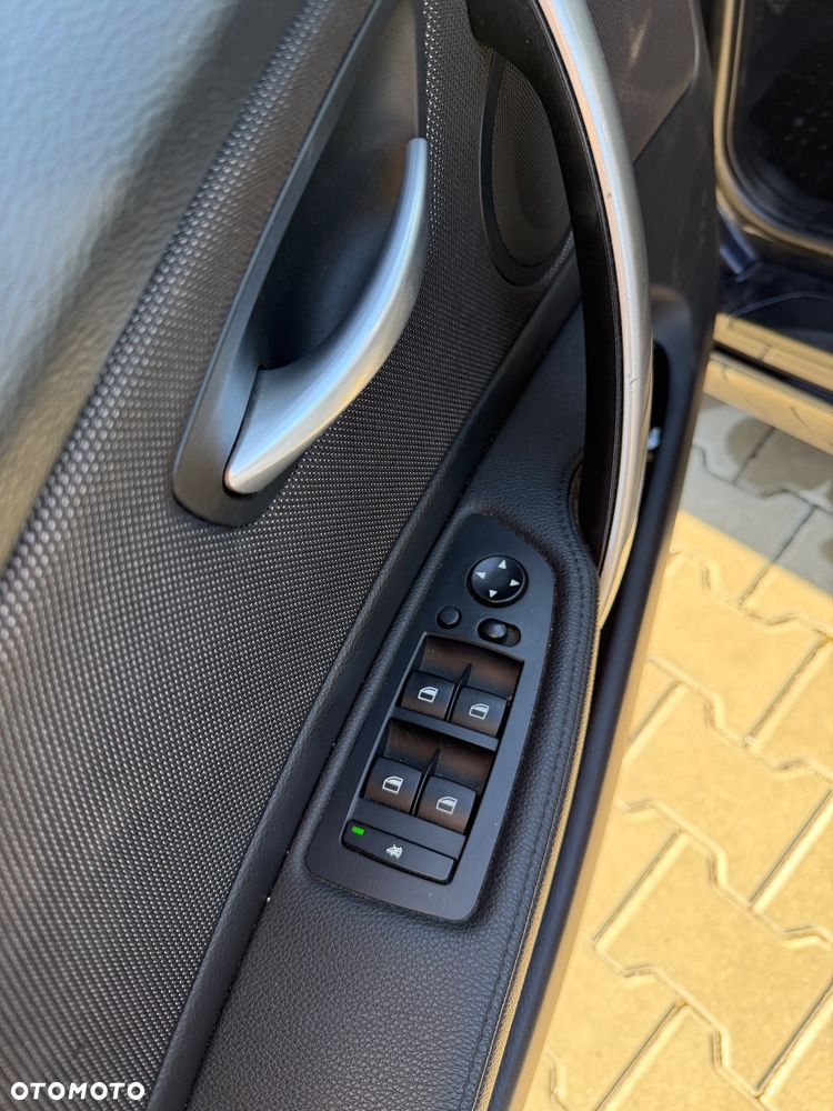BMW Seria 1 118d - 8
