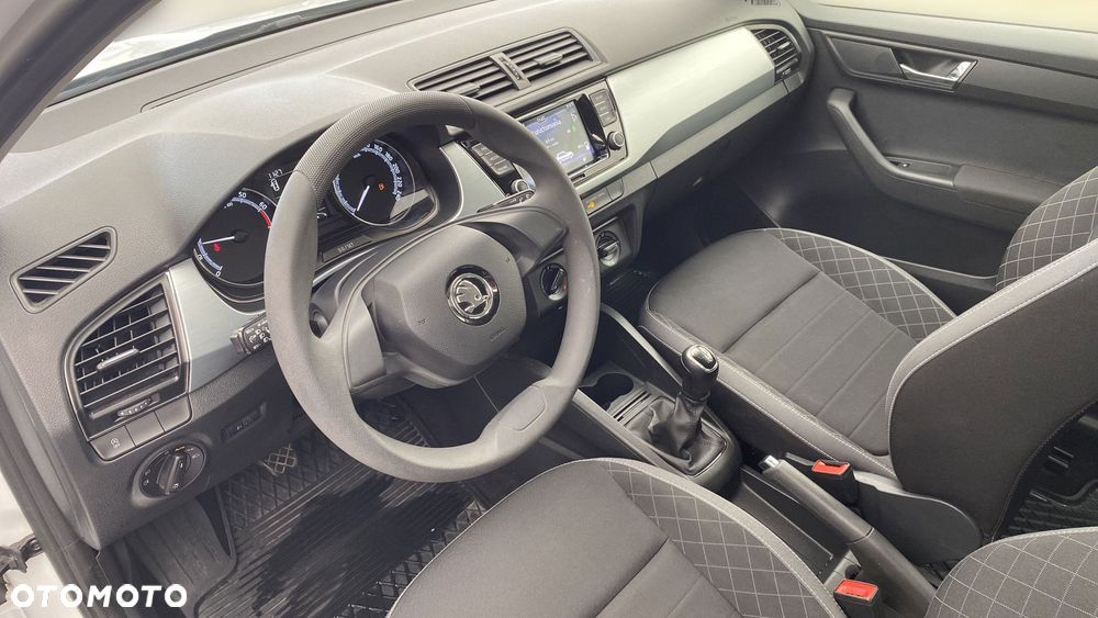 Skoda Fabia 1.0 TSI Ambition - 10