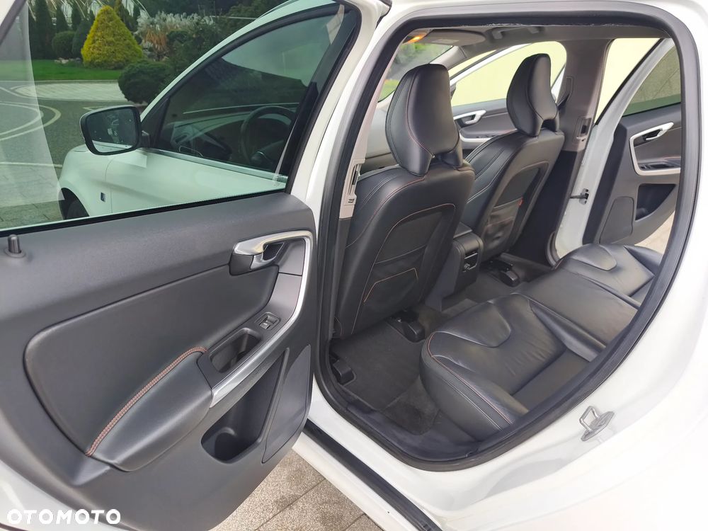 Volvo XC 60 D3 Ocean Race - 11