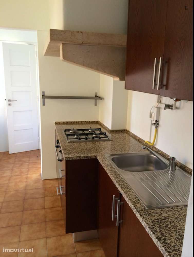 Quarto - localizado em Arroios Lisbon - Grande imagem: 3/6