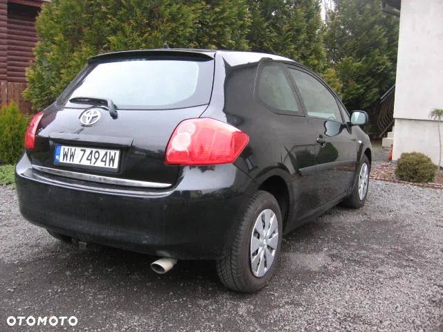 Toyota Auris 1.6 Sol MM - 11