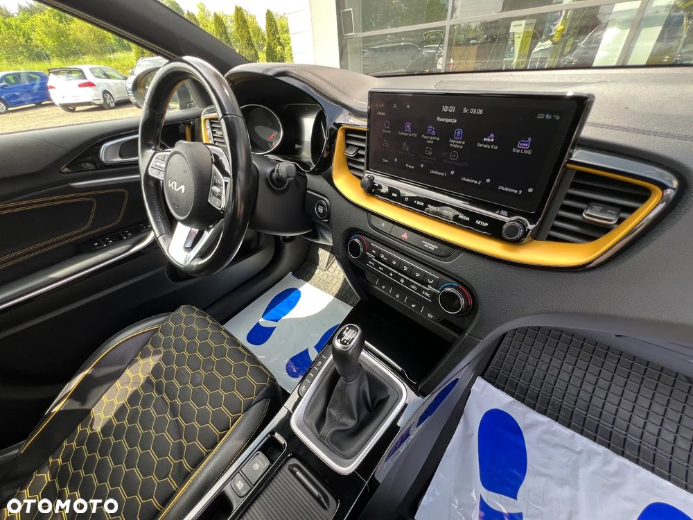Kia XCeed 1.5 T-GDI L Business Line - 13