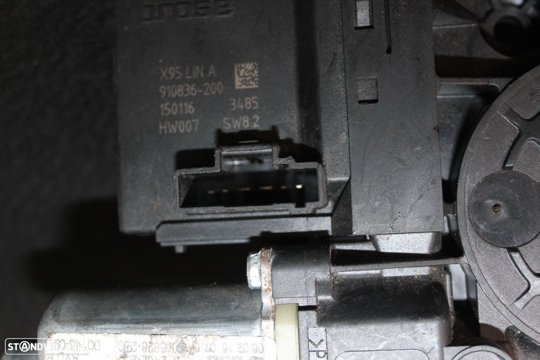 Motor Elevador Vidro Renault Megane III - 3