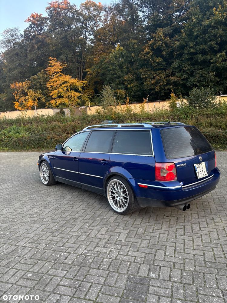 Volkswagen Passat 2.3 V5 Highline - 9