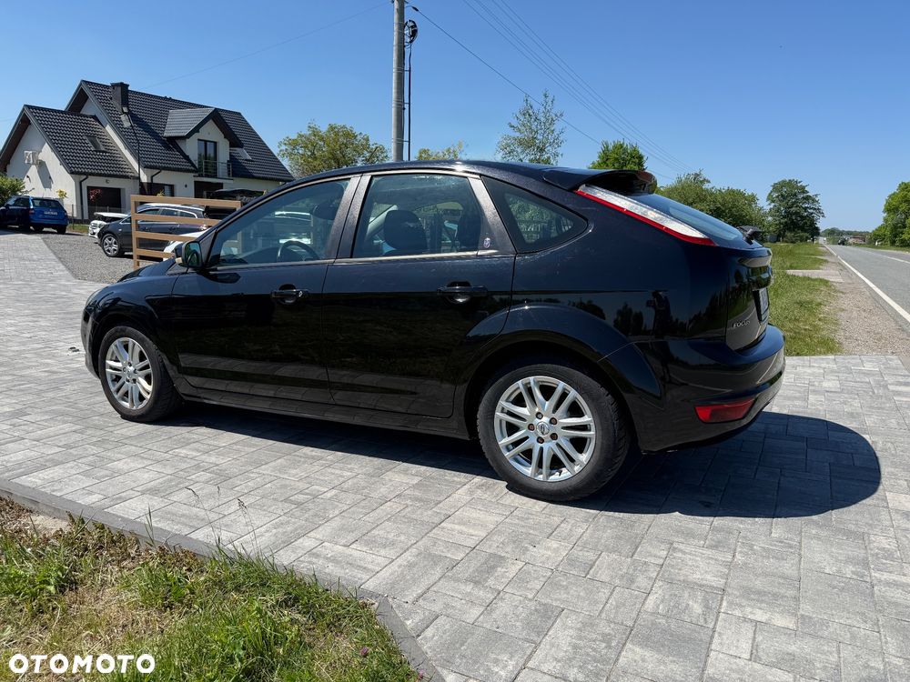 Ford Focus 1.6 16V Ghia - 34