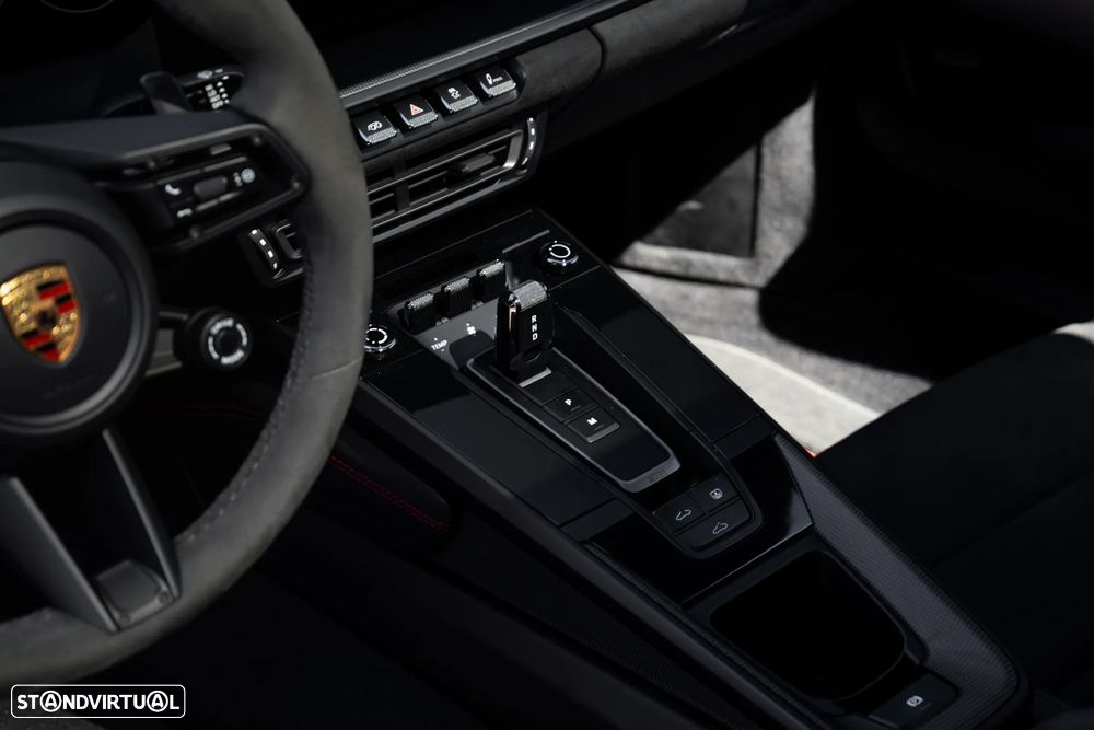 Porsche 911 (992) Carrera 4 GTS PDK - 24