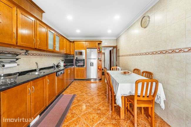 Moradia T3+1 em Santa Eulália- Vizela - Grande imagem: 3/23