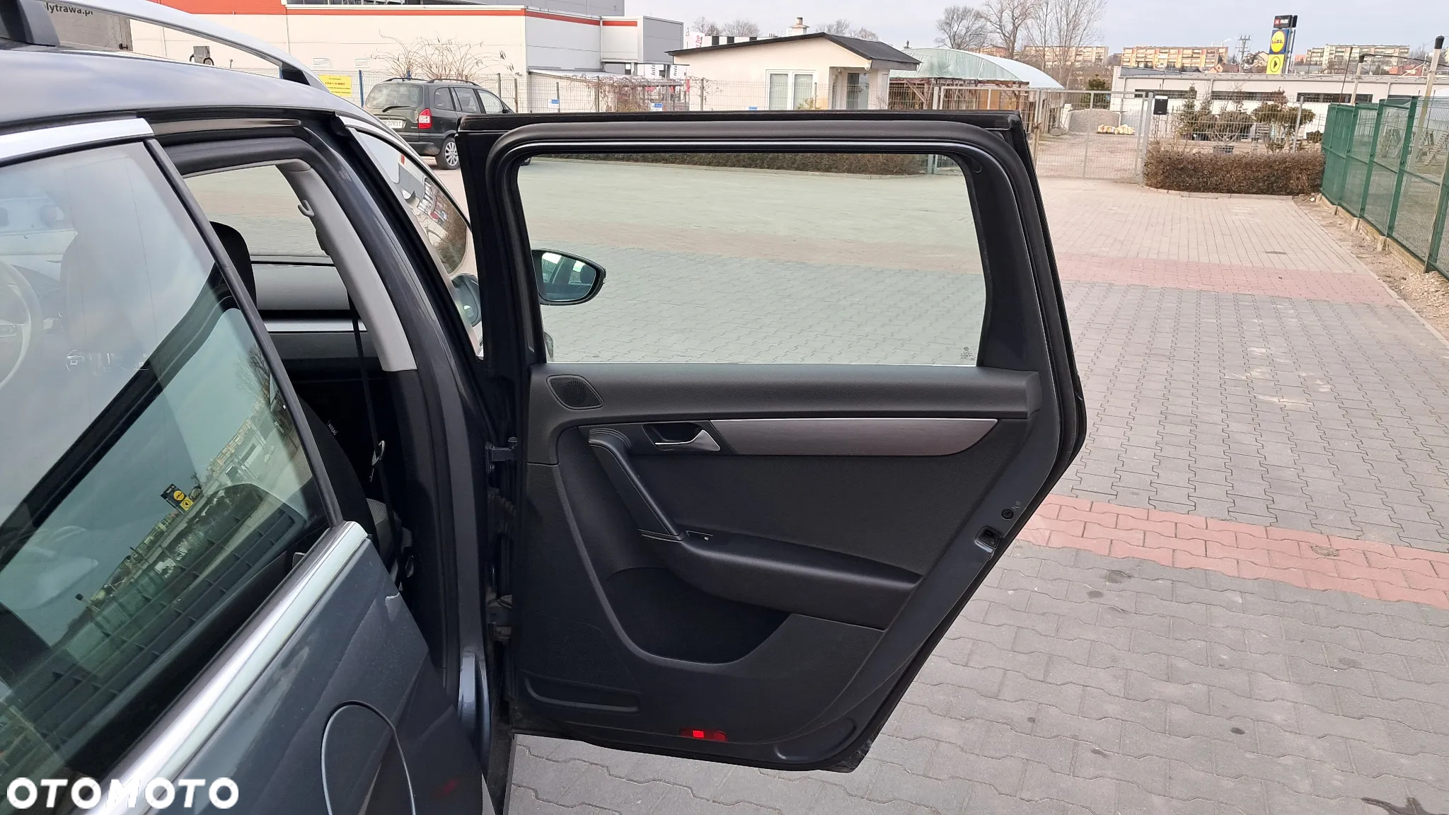 Volkswagen Passat 2.0 TDI Comfortline - 13