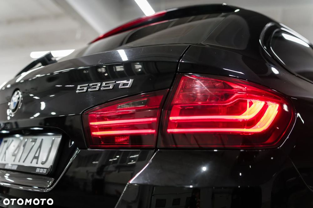 BMW Seria 5 535d xDrive Luxury Line - 7