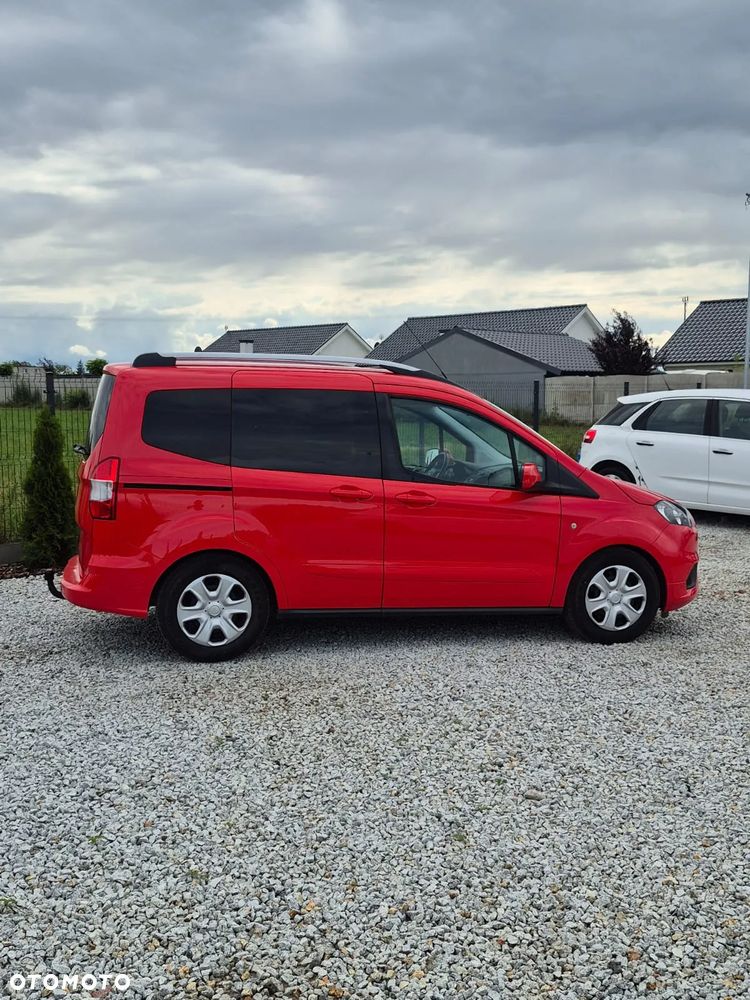 Ford Tourneo Courier 1.5 TDCi Ambiente - 5