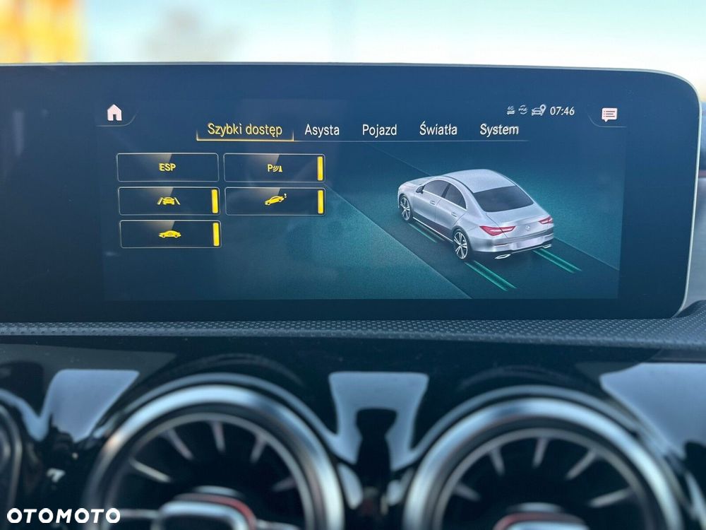 Mercedes-Benz CLA 250 AMG Line - 22