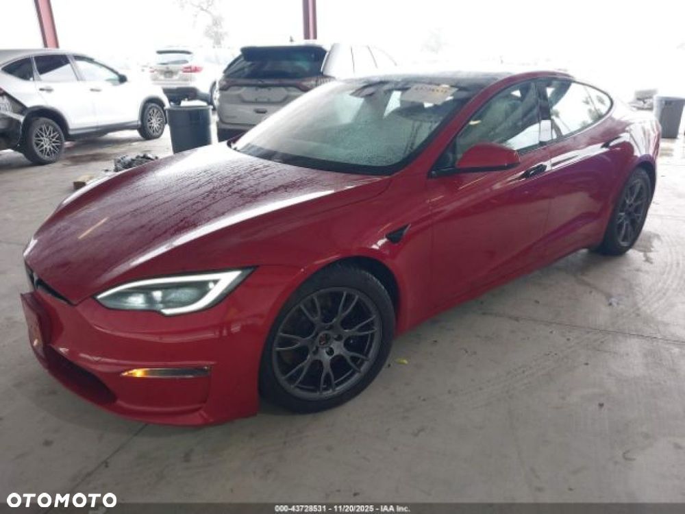 Tesla Model S - 2
