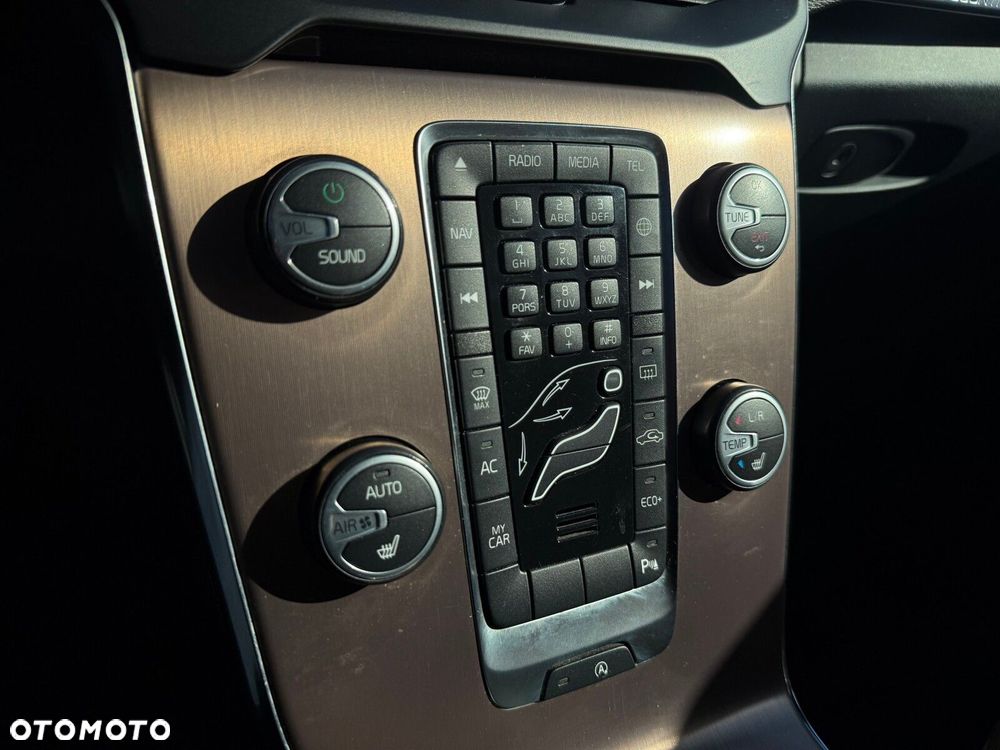 Volvo V40 D3 Drive-E SCR Inscription - 24