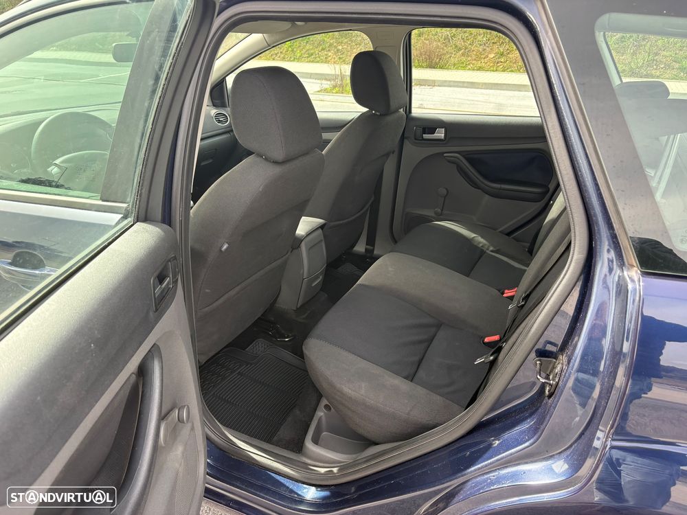 Ford Focus SW 1.6 TDCi Connec. - 17